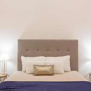 Stylish Luxury By Anna , Budapest Hungary